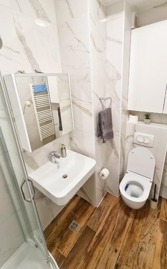 Apartman Filipovic บันยาลูกา ภายนอก รูปภาพ